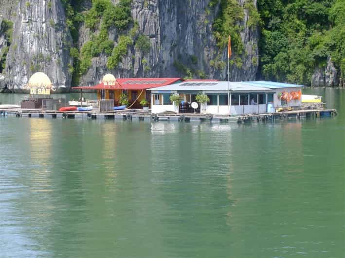 Cat Ba: 2-Day Lan Ha Bay Cruise With Plankton Excursion - Dining and Refreshments