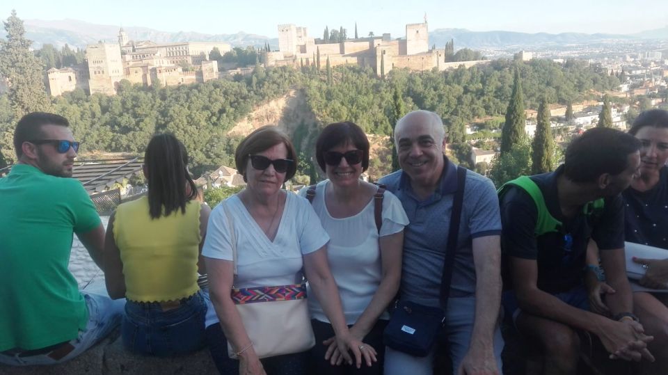 Cathedral and Royal Chapel With Albaicín and Sacromonte - Visiting the Cathedral