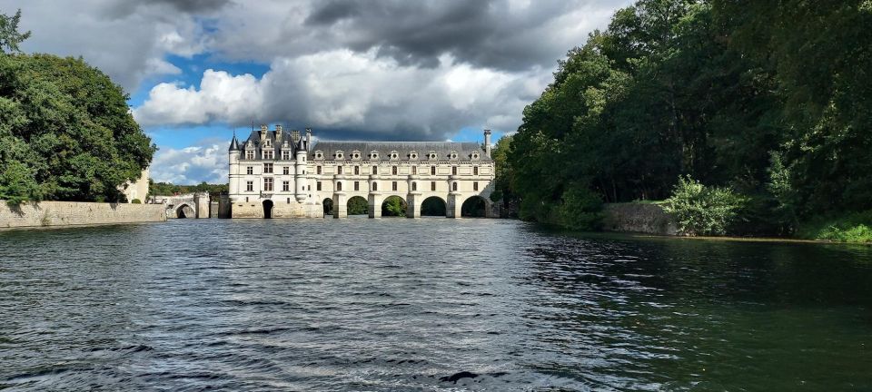 Chambord and Chenonceau Day Trip With Licensed Guide - Booking Your Trip