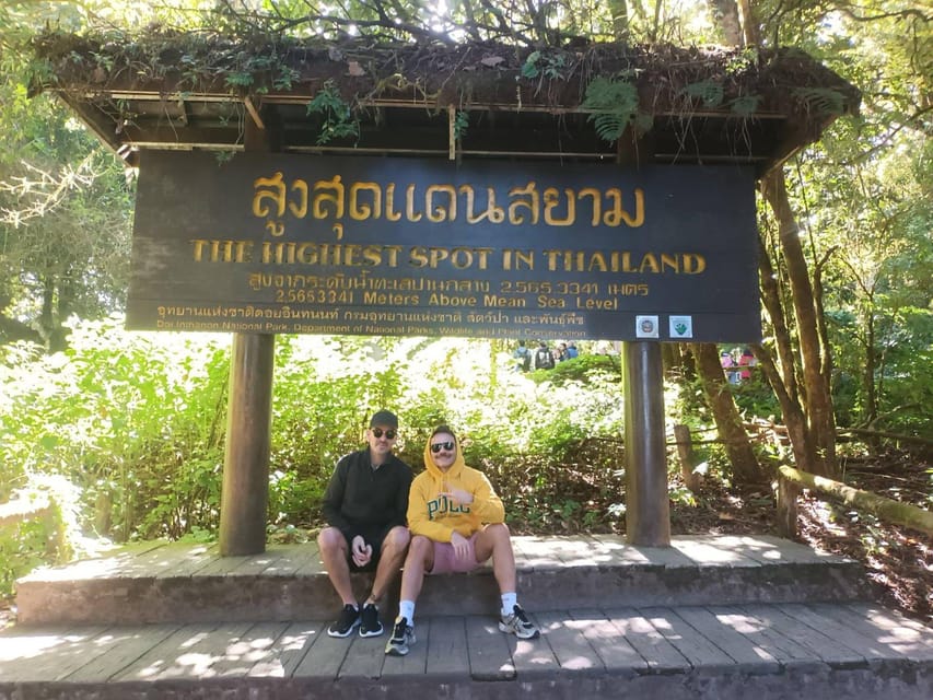 ChiangMai: DoiInthanon National Park & 2Hrs Hiking KewMaePan - Dining and Refreshments