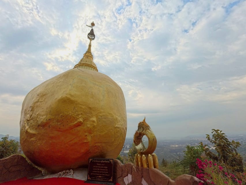 Chiangmai : Sticky Watefall Scenic Loop Unseen Lake & Temple - Wat Phra That Chom Kitti