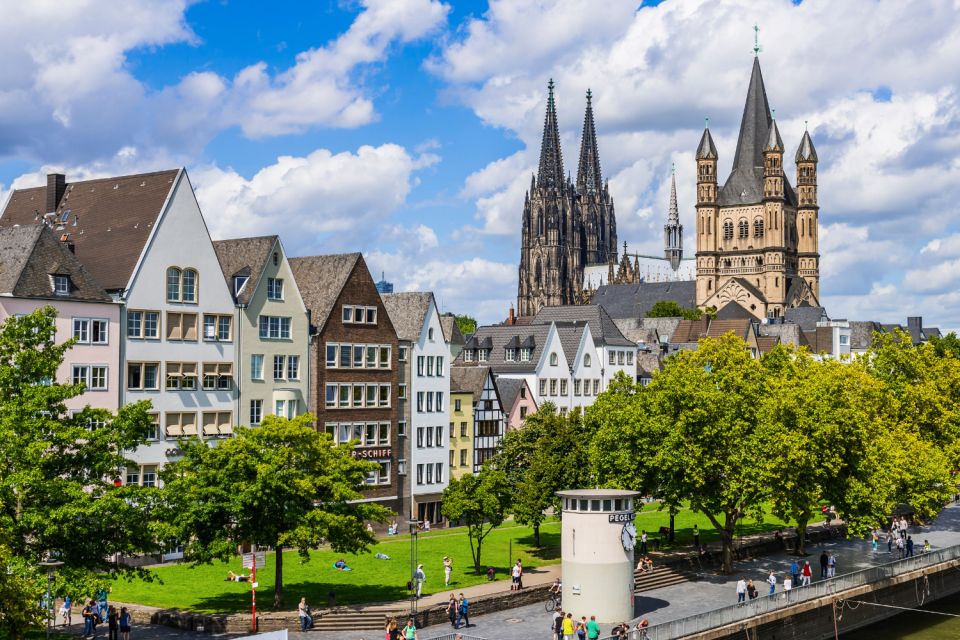 Cologne: Scavenger Hunt Self-Guided Tour - Customer Reviews and Experiences