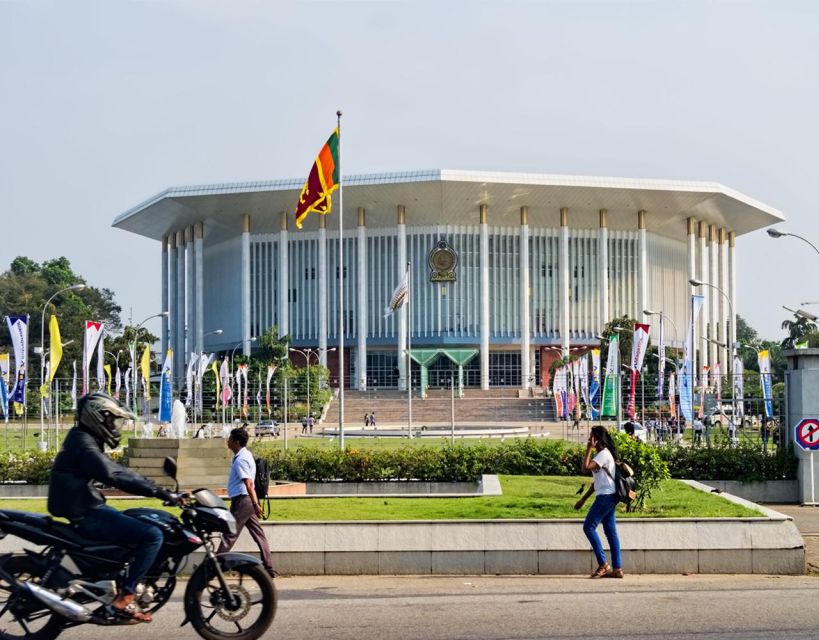 Colombo: City Sightseeing Tour by Car With Pickup - Accessibility Features