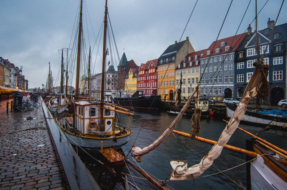 Copenhagen Highlights: 2.5 Hour Private Bicycle Tour - Additional Services Included