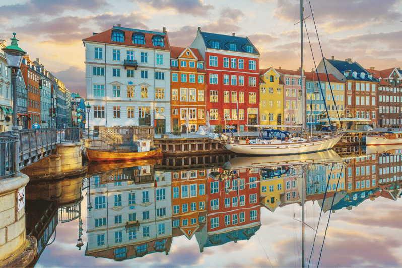 Copenhagen: Highlights App Guided Tour With Puzzles - Tips for Maximizing Your Tour