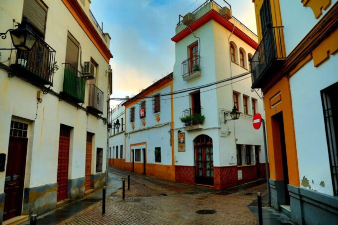Córdoba: Private Walking Tour - Exploring Córdobas Highlights