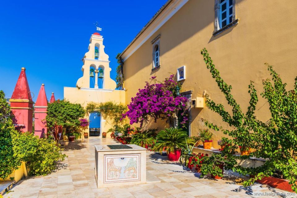 Corfu: Private Paleokastritsa and Corfu Town Half-Day Tour - Dining on the Tour