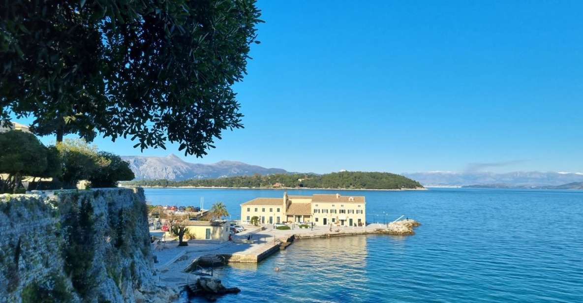 Corfu: Small Group City Walking Tour - Discovering Iconic Buildings