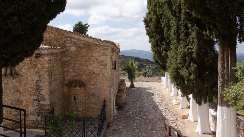 Crete: Knossos, Lasithi, Zeus Cave and Olive Farm Combo Tour - Krasi Village Experience