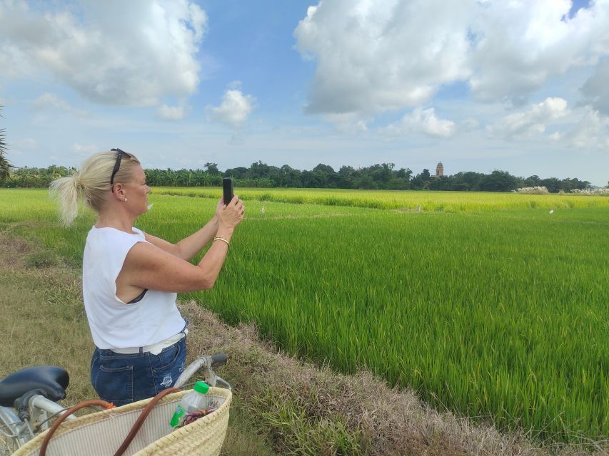 Cycling Around the Village and Countryside With Local Dinner - Local Culture Exploration