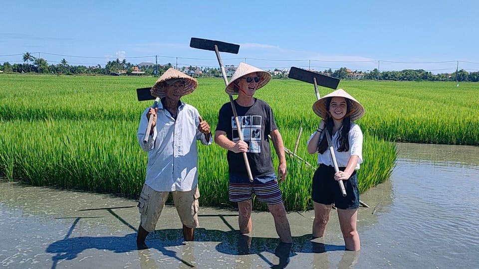 Cycling, Water Buffalo Riding, Traditional Farming Life - Getting to Cam Thanh Village