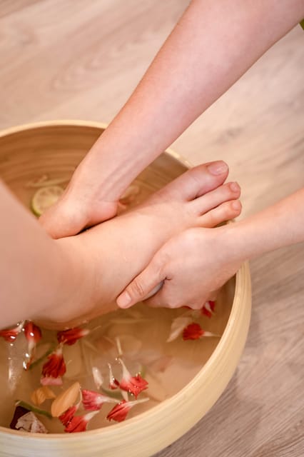 Da Nang: 60 Minutes Relax With Foot Massage (Free Pick-Up) - Experience Features