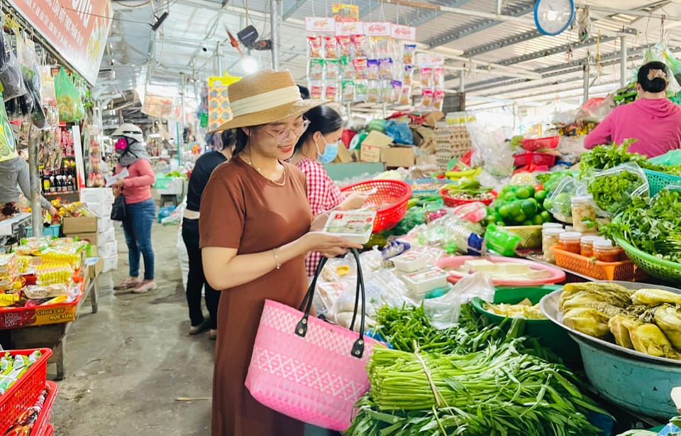 Da Nang: Home Cooking Class With Local Market Tour - Accessibility and Restrictions