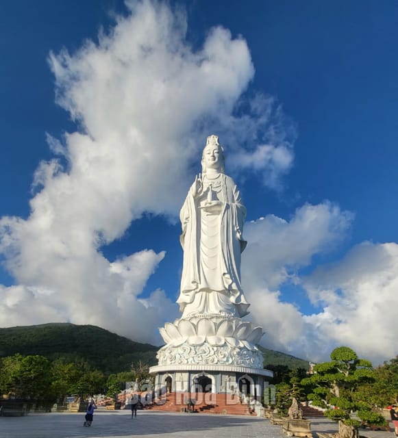 DA NANG: Marble Mountain & Monkey Mountain, Am Phu Cave - Explore Marble Mountains