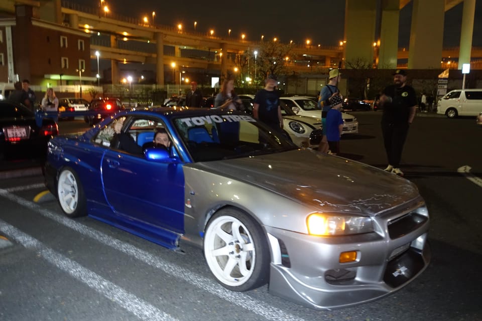 Daikoku PA & Tokyo Highway Tour With Nissan R34 - JDM Car Culture Insights