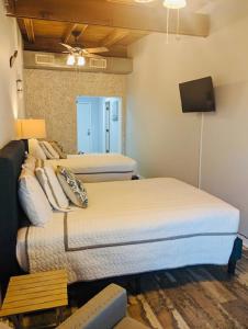 Darien Dockside Inn - Room Types and Pricing
