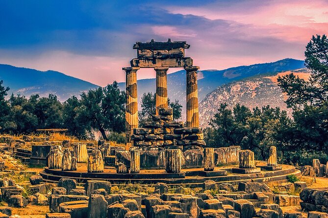 Delphi Full Day Private Trip From Athens With Lunch Overlooking the Sea - Private Transportation Details