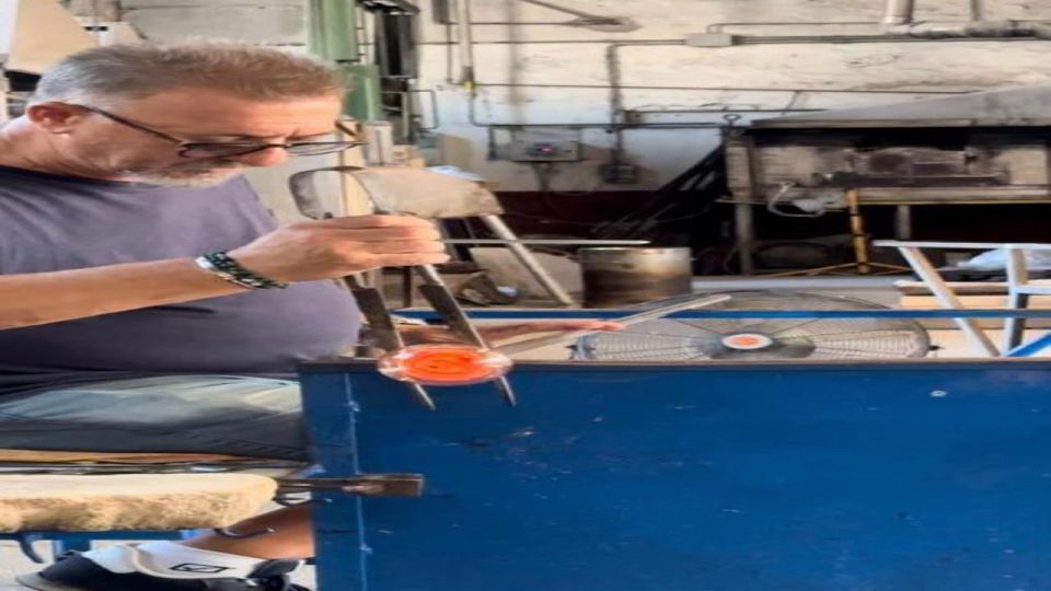 Demonstration of the Art of Blowing&Sculpting Murano Glass! - Participation Guidelines