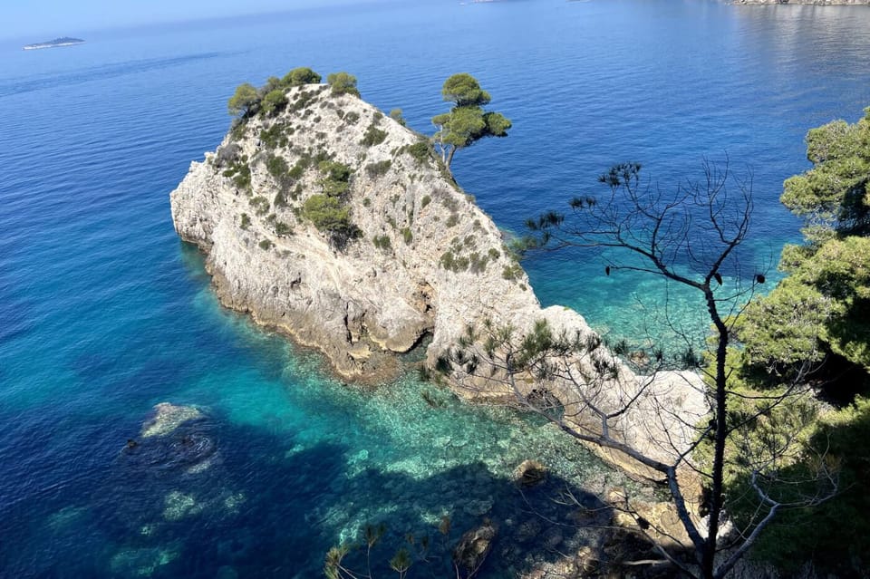 Dubrovnik: Private Luxury Yacht Tour to the Elaphite Islands - Dining Opportunities