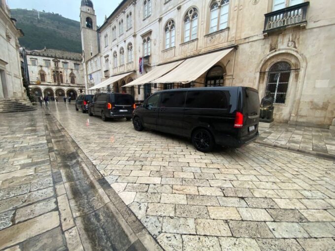 Dubrovnik: Private Transfer From Airport to the City - Booking and Payment