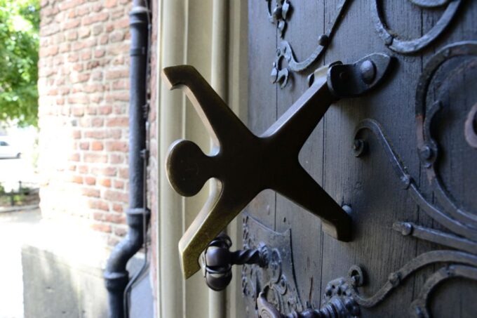 Düsseldorf: Guided Old Town Tour With Beer Break - Meeting Point Details