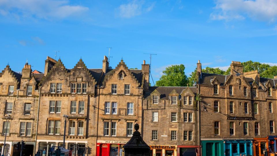 Edinburgh: Private Exclusive History Tour With Local Expert - Why Choose a Local Expert