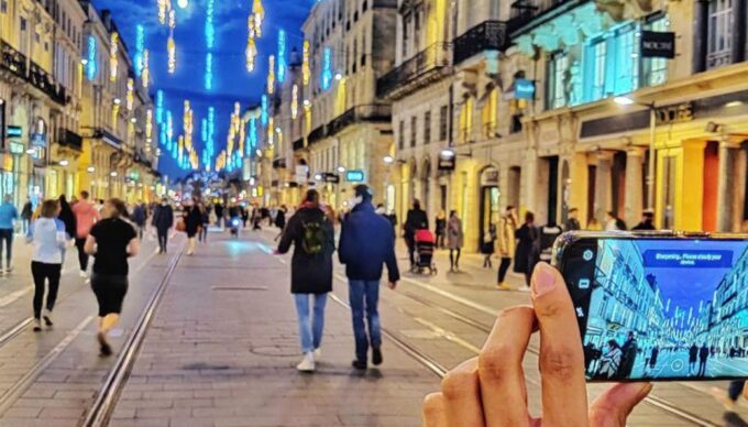 Exclusive! Bordeaux: Nighttime Highlights Walking Tour - Savoring Local Delicacies