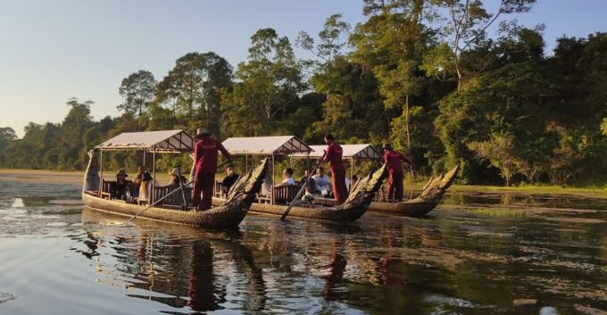 Explore The Beautiful Day View With Angkor Gondola Boat Ride - Exploring Nearby Attractions