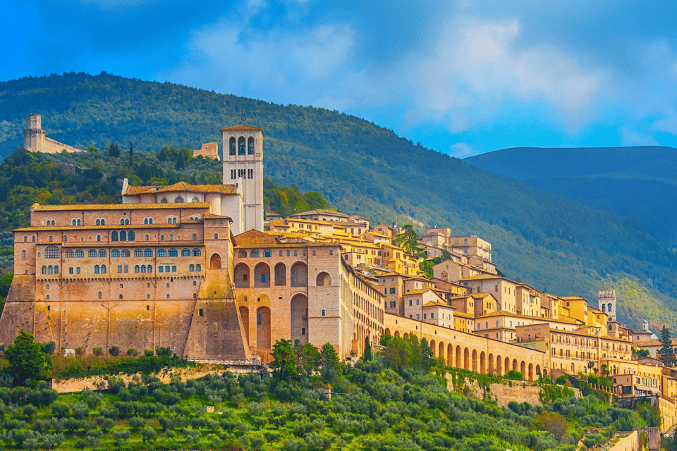 Florence: 2-In-1 Train & Bus From/To Assisi Centro - Name Changes Not Permitted