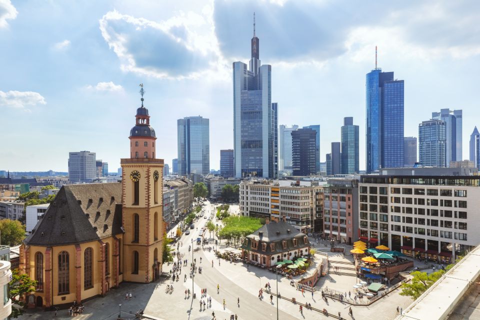 Frankfurt: First Discovery Walk and Reading Walking Tour - Accessibility Considerations