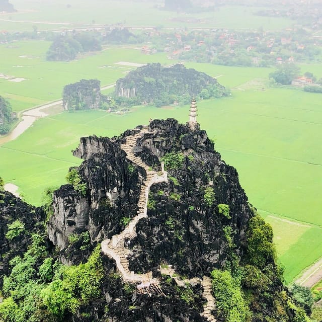 Friendly Travel: Hoa Lu - Tam Coc - Mua Cave/ Full Service - Hoa Lu: Ancient Capital