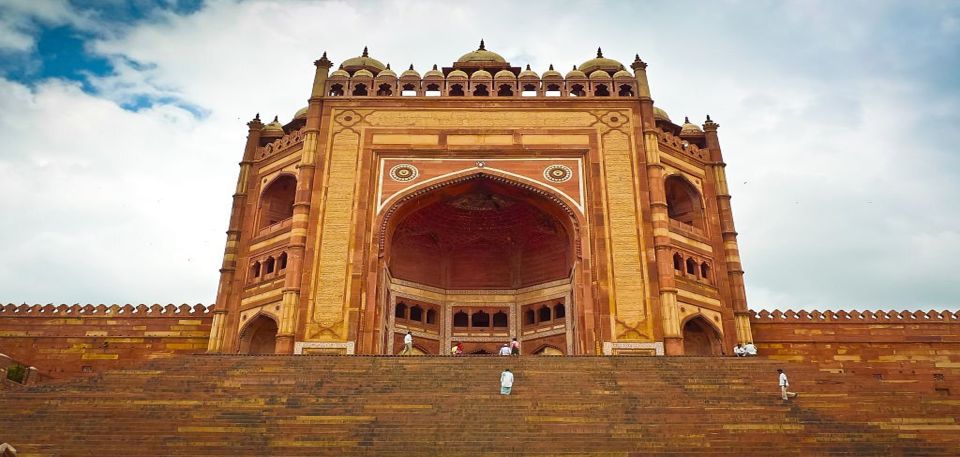 From Agra: Fatehpur Sikri and Market Private Half-Day Tour - Tips for Travelers