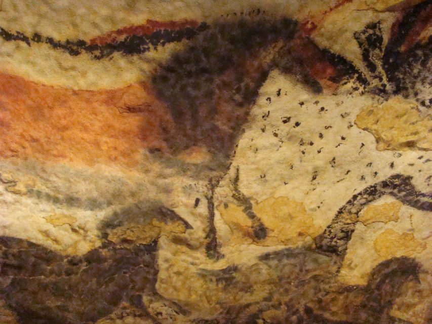 From Bordeaux: Lascaux and Dordogne Valley Private Tour - Pricing Information