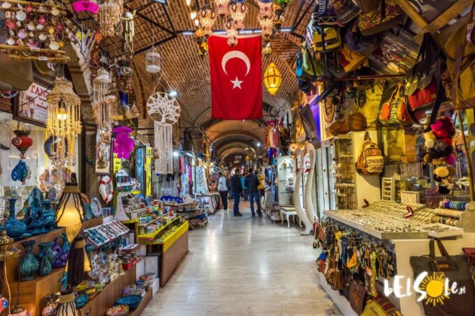 From Cesme: Private Izmir City & Agora Tour With Lunch - Frequently Asked Questions