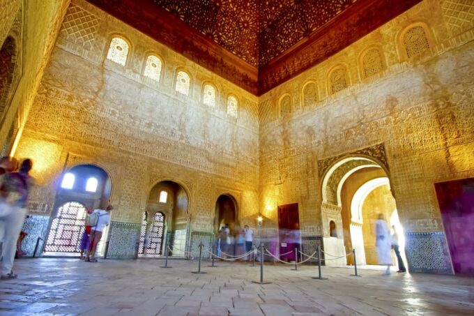 From Costa Del Sol or Malaga: Granada and Alhambra Tour - Language Options