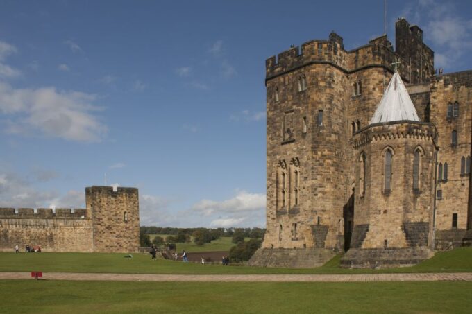 From Edinburgh: Alnwick Castle and Scottish Borders Tour - Booking Information