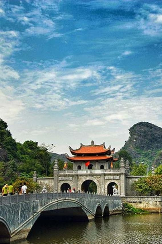 From Ha Noi: Ninh Binh Hoa Lu Trang An Day Tour - Detailed Itinerary