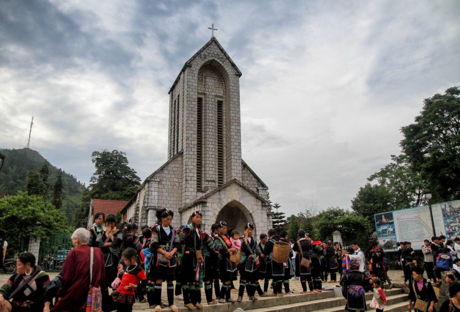 From Hanoi: 2-Day Sa Pa Ethnic Homestay Tour With Trekking - What to Pack