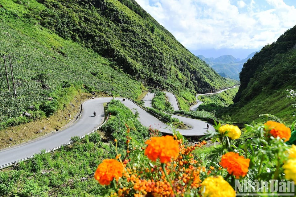 From Hanoi: 2 Days 1 Night Ha Giang Loop Motorbike Tour - Highlights and Experiences