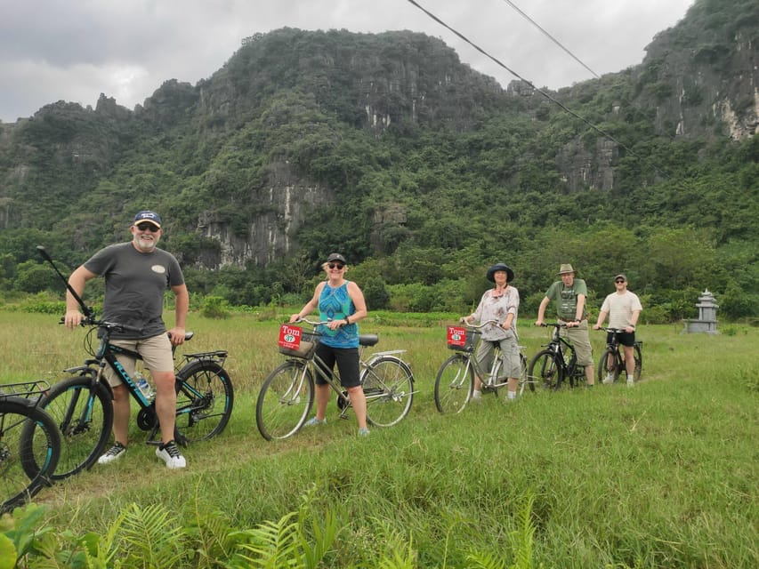 From Hanoi: Mua Cave, Trang An and Hoa Lu Day Trip - Hoa Lu Visit