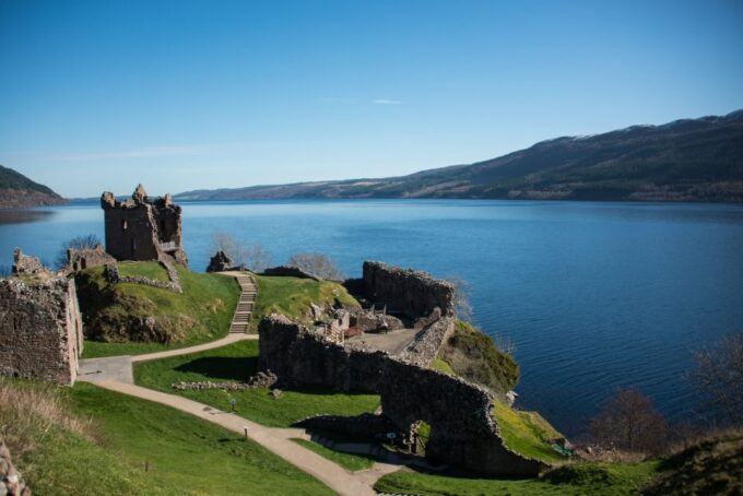 From Inverness: Loch Ness Cruise and Urquhart Castle - What to Expect