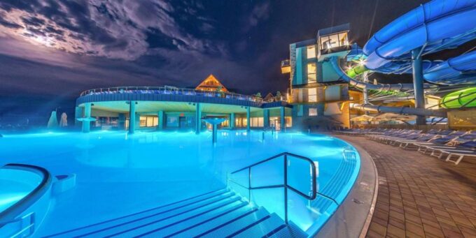 From Krakow: Chocholowskie Thermal Baths With Ticket - Participant Guidelines