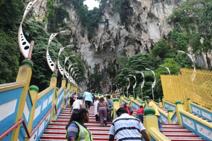 From Kuala Lumpur: Private Batu Caves Temple Tour - What to Expect at Batu Caves