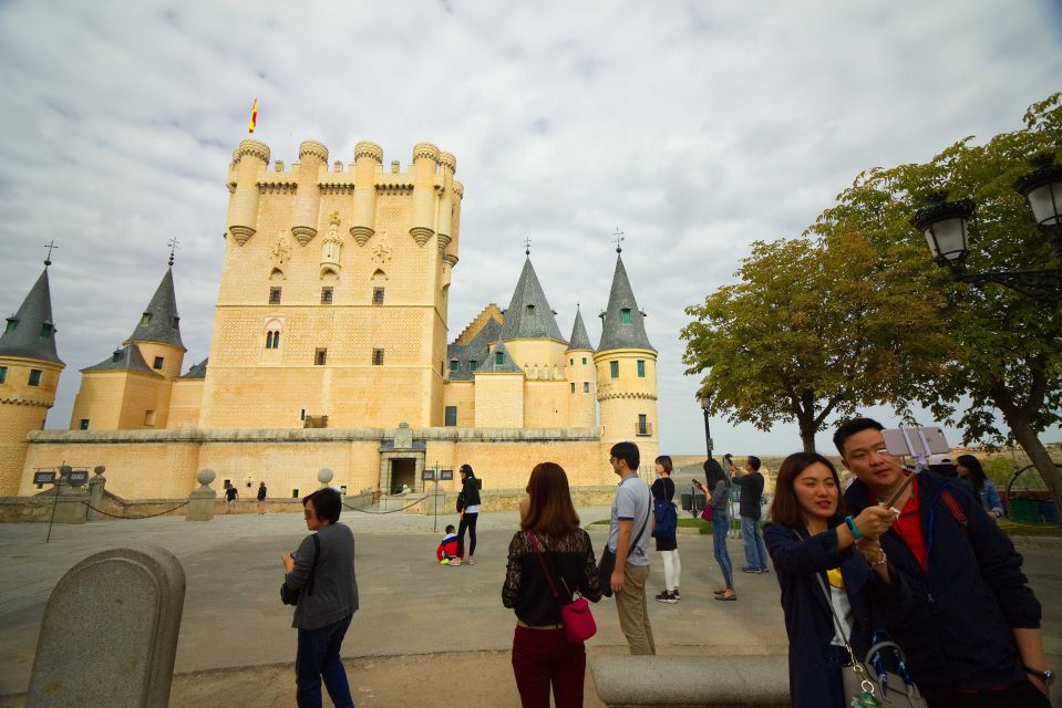 From Madrid: Segovia & Avila Day Trip With Optional Tickets - Getting to the Meeting Point