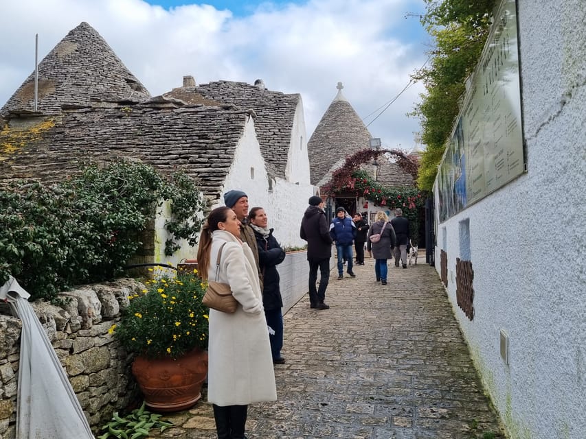 From Ostuni: Alberobello & Locorotondo With Apulian Aperitif - Food and Beverage Options