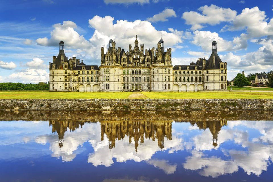 From Paris: Small-Group Loire Valley Castles Full-Day Tour - Wine Tasting Experience