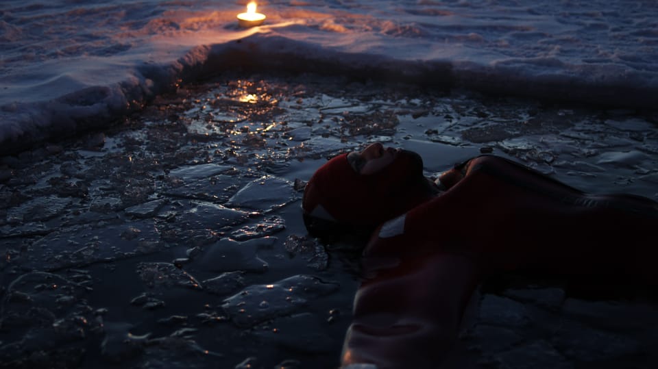 From Rovaniemi: Ice Floating Under Aurora Borealis - Best Time to See the Aurora