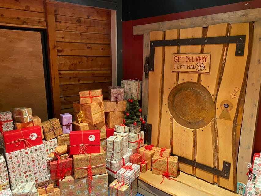 From Rovaniemi: Santa Claus Village Tour With Certificate - Special Features of the Tour