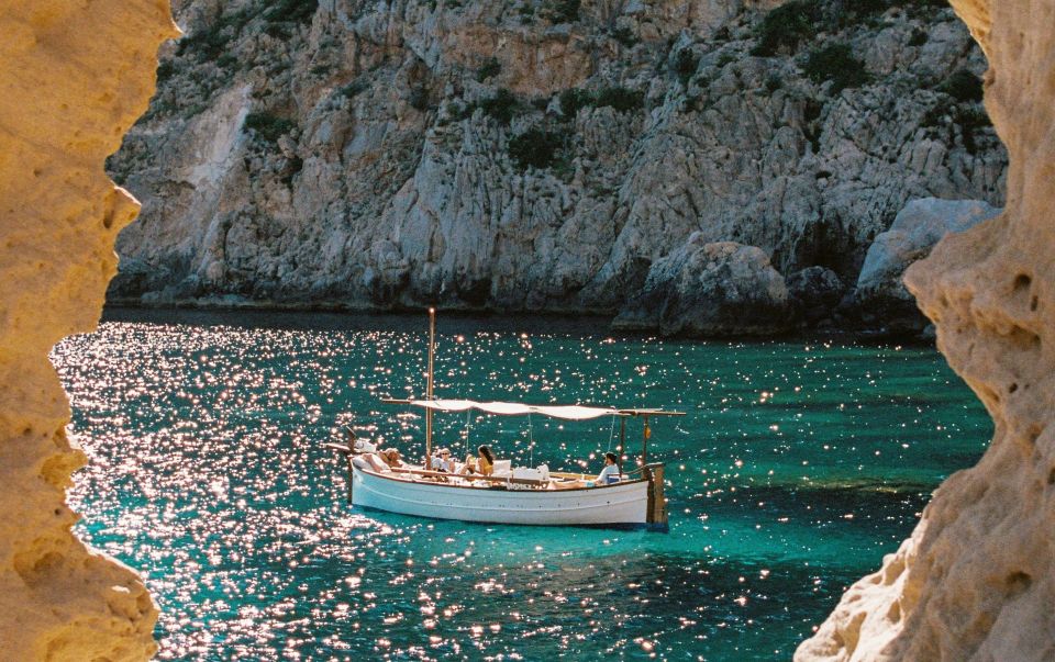 From Sant Josep: Es Vedra & Atlantis Sailboat Cruise - Accessibility Considerations