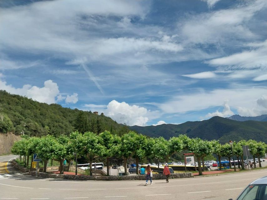 From Santander: Pilgrimage Day to Santo Toribio - Pilgrims Lunch